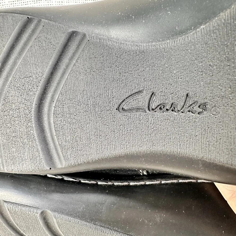 Clarks Womens Ankle Boots Size 8.5‎ Black Leather Zip Comfort Booties